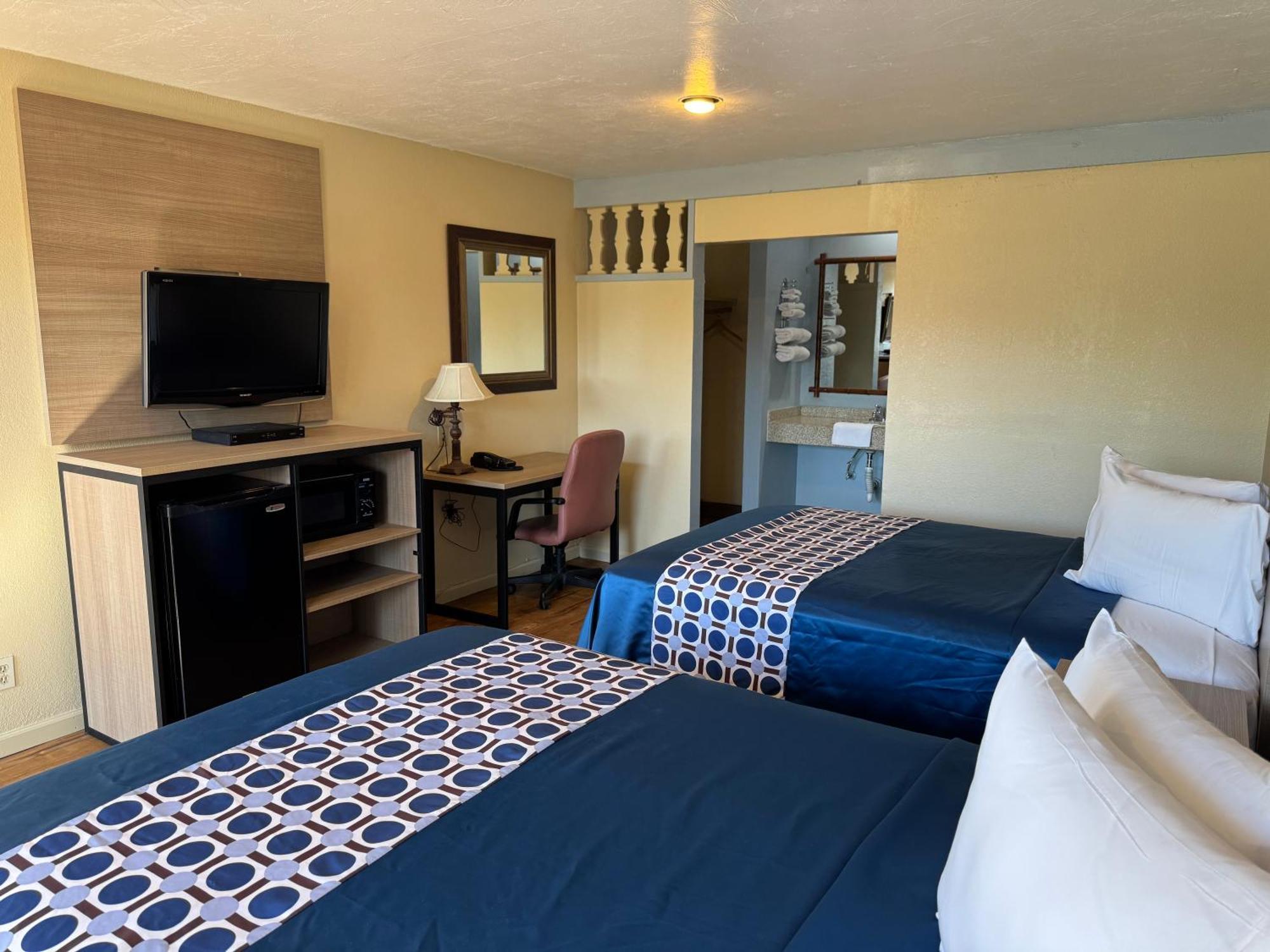 Discovery Inn Modesto Room photo